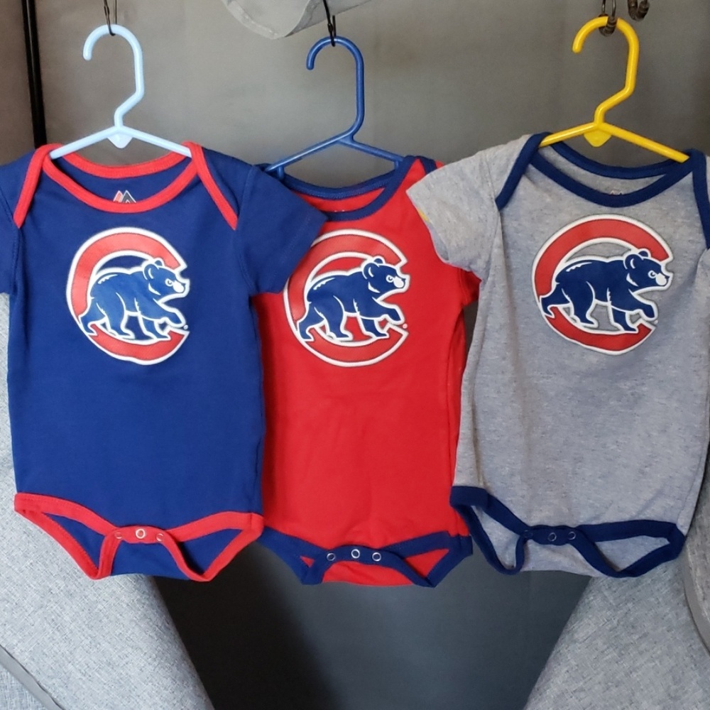 18M Chicago Cubs Onesies (Bryant 17 On Back)